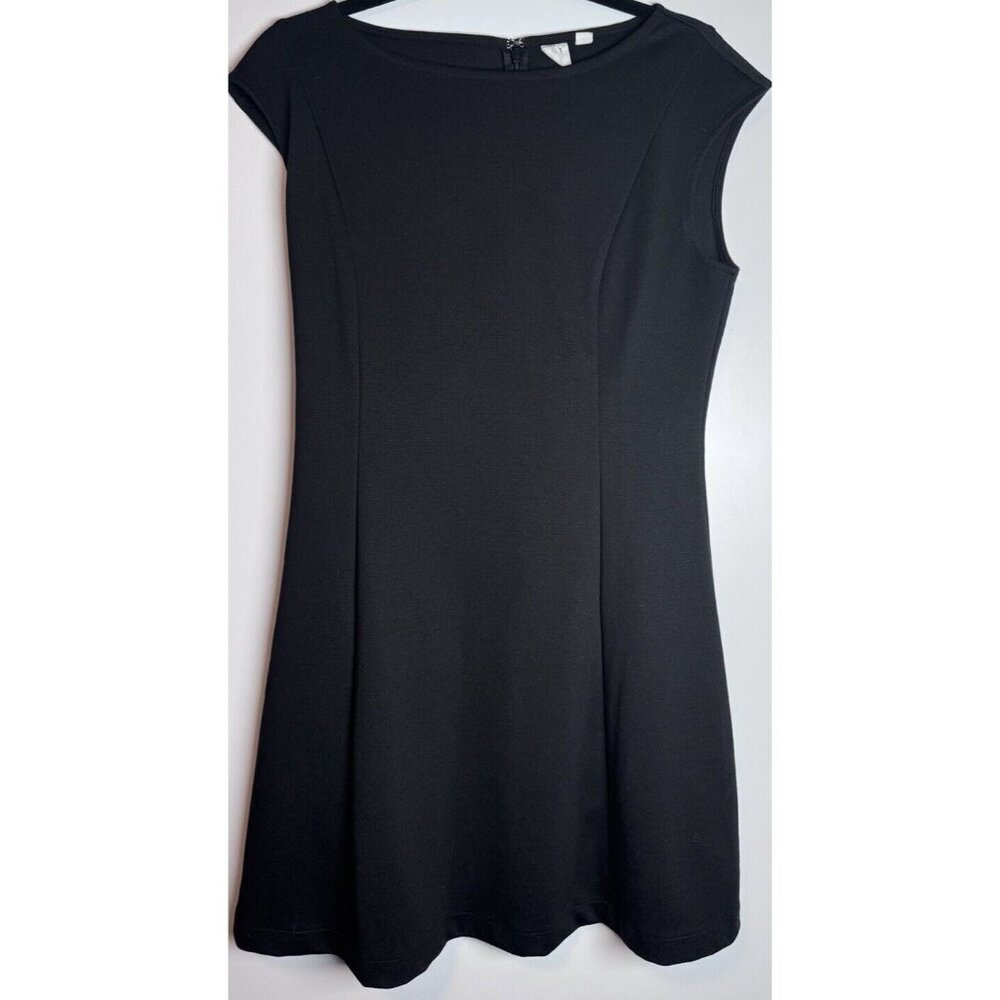 GAP Soft Stretch Black Fit & Flare Dress Size 8 Cap Sleeve Little Black Dress